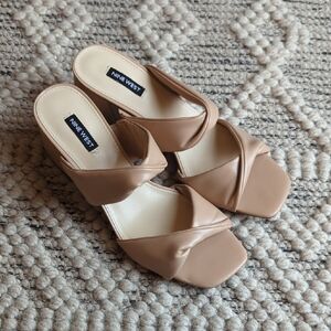 Nine West Gunie Dress Sandals With Block Heels Light Tan/Nude